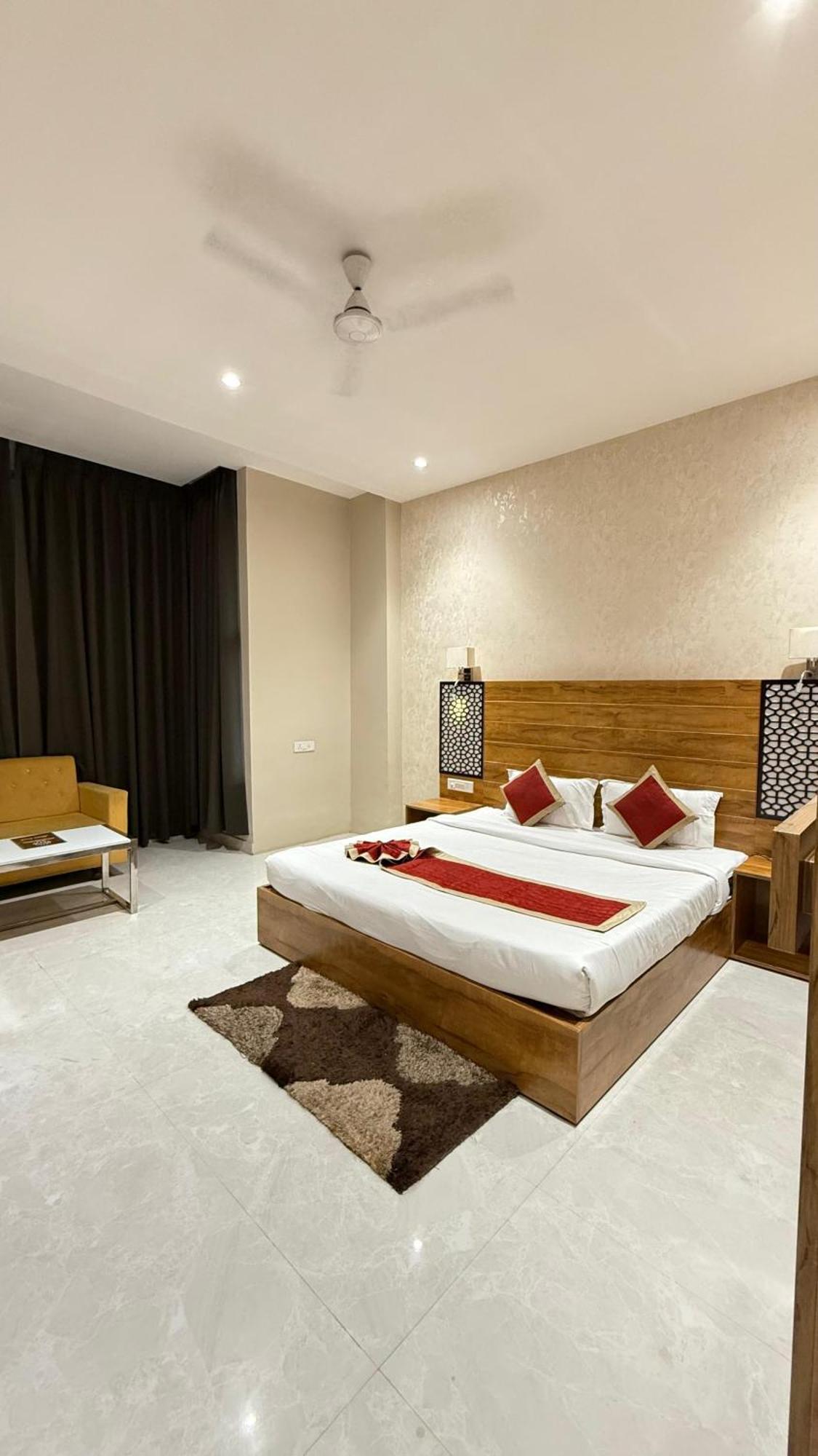 Hotel Emperor Paradise Bilāspur المظهر الخارجي الصورة